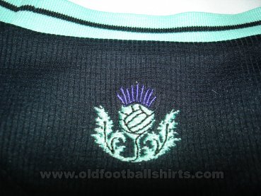 Hibernian Third football shirt 2022 - 2023