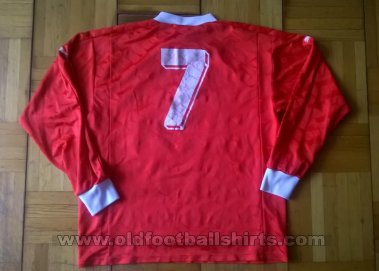 ÍF Fuglafjørður Home football shirt (unknown year)