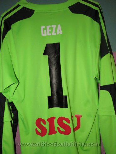 Vikingur Goalkeeper football shirt (unknown year)