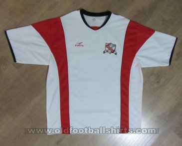 Trinidad & Tobago Away football shirt 2004 - 2005