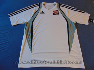 Trinidad & Tobago Away football shirt 2008 - 2009