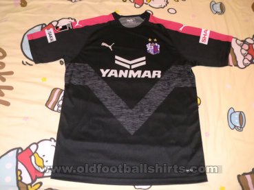 Cerezo Osaka Goalkeeper football shirt 2019