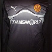 Penjaga gol baju bolasepak 2010 - 2011