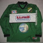 Home football shirt (unknown year)