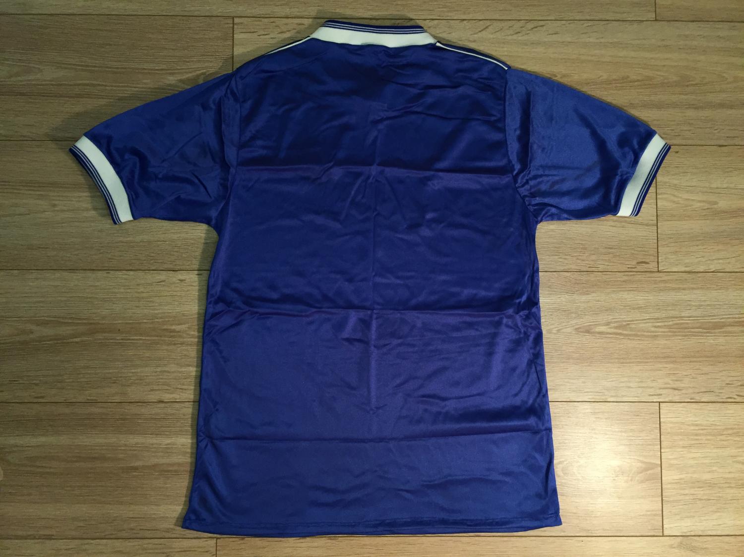 Maillots de foot vintage / rétro - The Football Market - Polo de foot