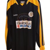 Third football shirt 2004 - 2005