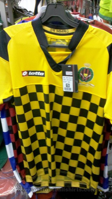 Brunei DPMM FC  Away football shirt 2013