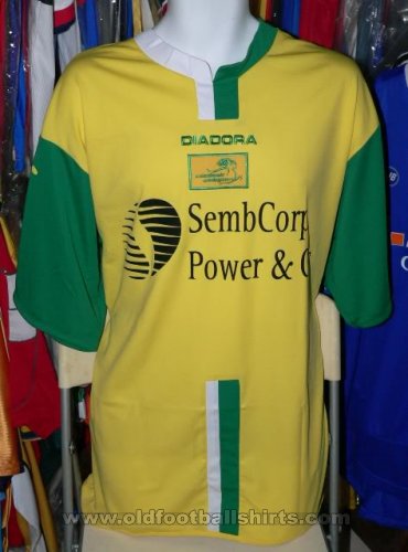 Woodlands Wellington FC  Home football shirt 2006