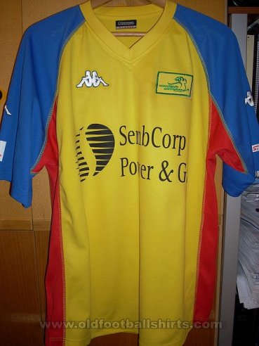 Woodlands Wellington FC  Home football shirt 2005