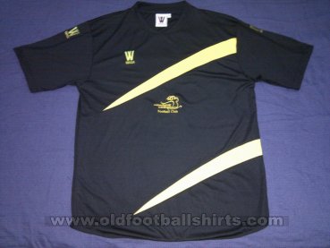 Woodlands Wellington FC  Goalkeeper football shirt 2013
