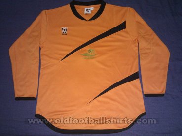 Woodlands Wellington FC  Goalkeeper football shirt 2013