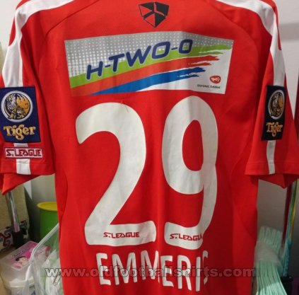 Young Lions  Home baju bolasepak 2011 - 2013