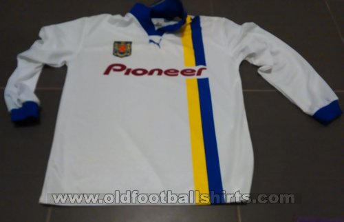 Waasland Beveren Away football shirt 1998 - 1999