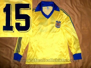 Waasland Beveren Home football shirt 1978 - 1979