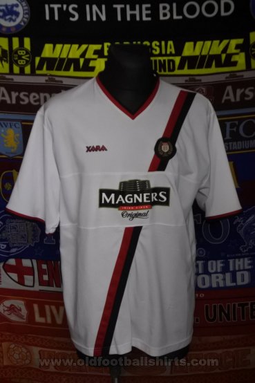 Dundee Away football shirt 2002 - 2005