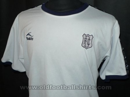 Dundee Training/Leisure football shirt 2000 - 2008