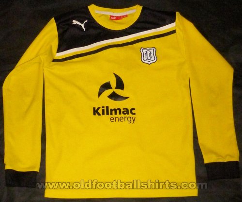 Dundee Goalkeeper football shirt 2011 - 2012