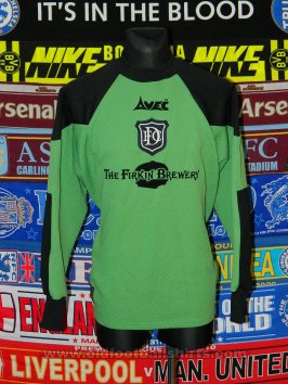 Dundee Goalkeeper football shirt 1996 - 1998