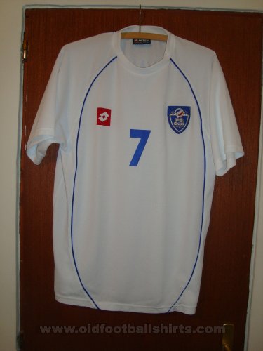Serbia and Montenegro Away football shirt 2004 - 2005