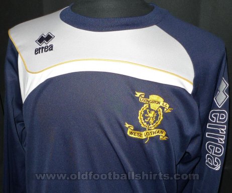 Livingston Training/Leisure football shirt 2010 - 2011