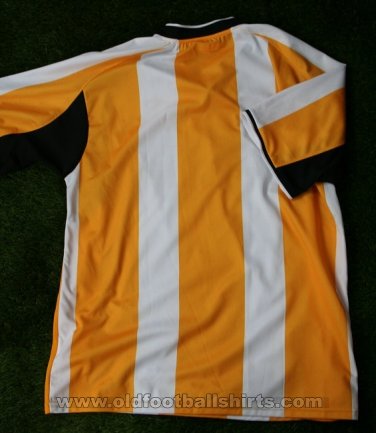 Livingston Home football shirt 2004 - 2005