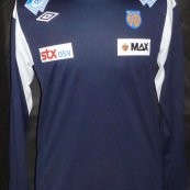 Away football shirt 2010 - 2011