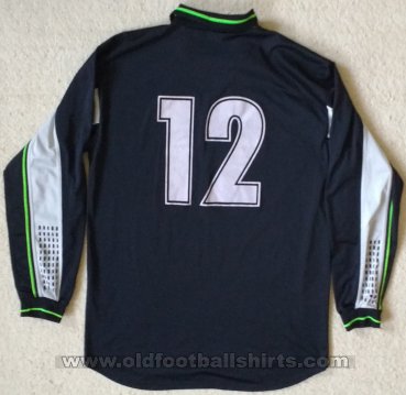 Albania Goalkeeper football shirt 1998 - 2000