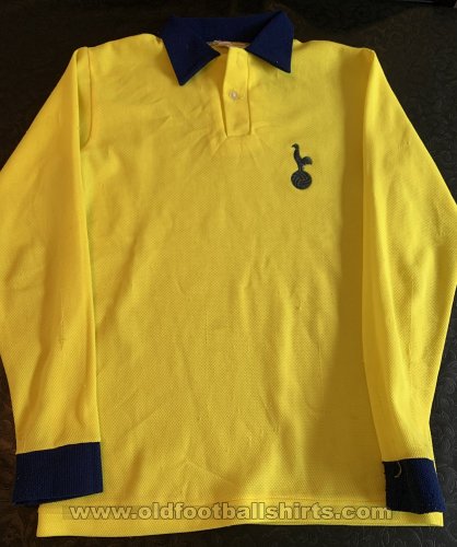 Tottenham Hotspur Away football shirt 1975 - 1977