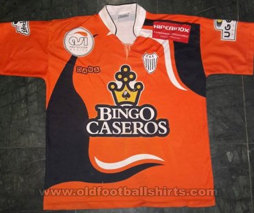 Estudiantes (BA) Away football shirt 2009 - 2010