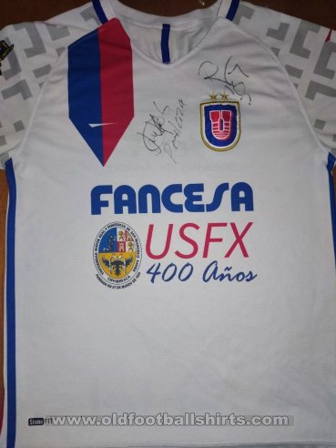 Universitario Sucre Away football shirt 2021