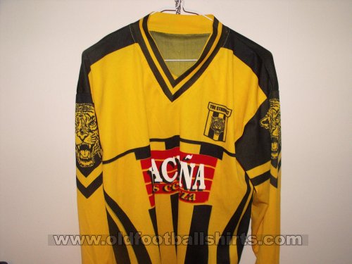 The Strongest La Paz Home football shirt (unknown year)
