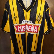 The Strongest La Paz Home football shirt 2001 sponsored by Cusquena