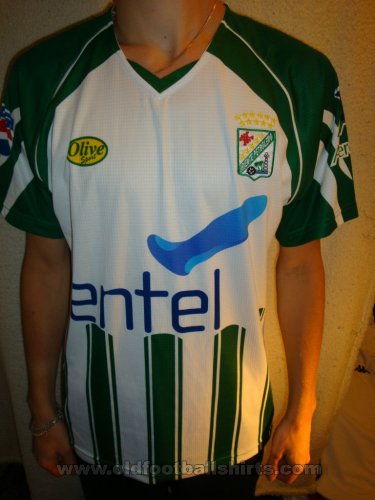 Oriente Petrolero Home football shirt 2004