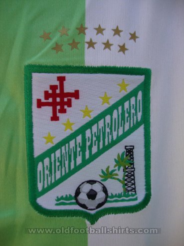 Oriente Petrolero Home football shirt 2014