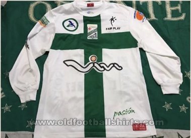 Oriente Petrolero Away football shirt 2010