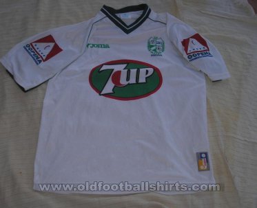 Platense  Home Fußball-Trikots 2000 - 2001