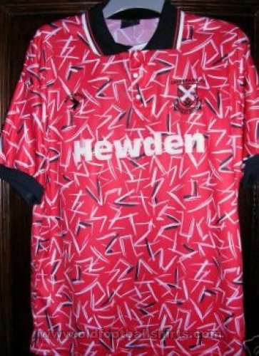 Clydebank Home football shirt 1991 - 1992