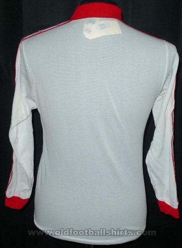 Clydebank Home football shirt 1977 - 1978