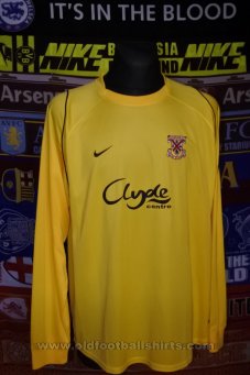 Clydebank Goalkeeper football shirt 2010 - 2011