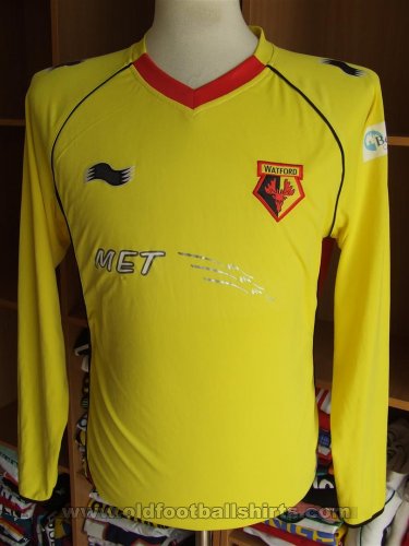 Watford Times femininos camisa de futebol 2010 - 2011
