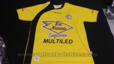 Club Comunicaciones Home football shirt 2009 - 2010