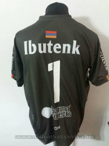 Deportivo Armenio Goalkeeper football shirt 2013 - 2014
