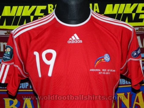 Andorra Home football shirt 2010 - 2013