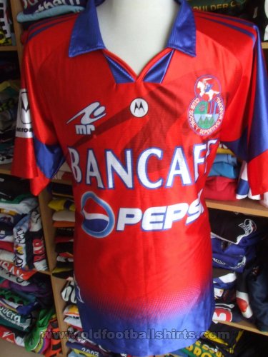 Municipal Home football shirt 2000