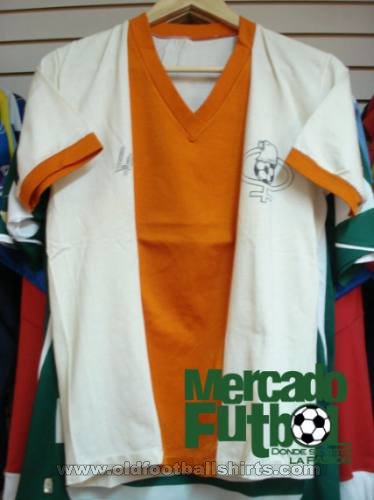 Cobresal Home football shirt 1980 - ?