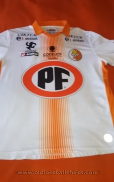 Cobresal Home football shirt 2016 - 2017