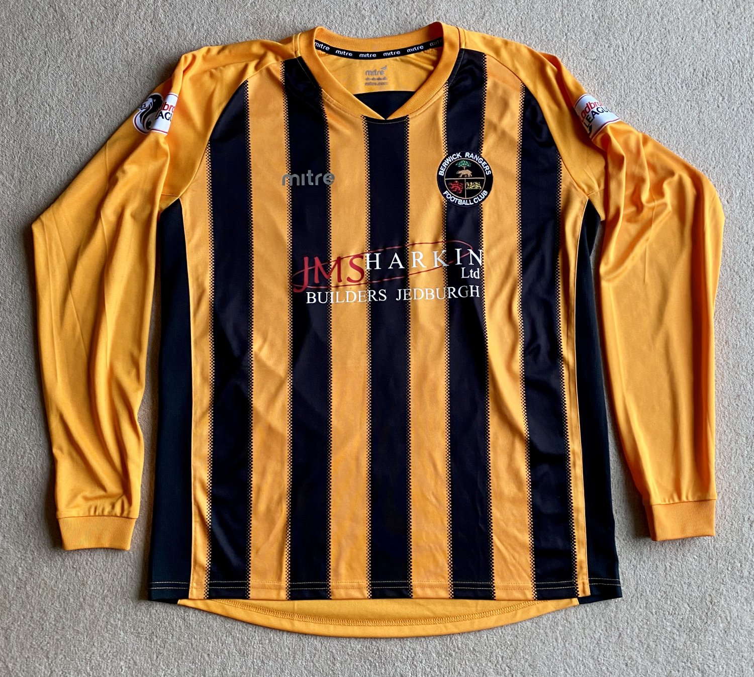 Berwick Rangers Home football shirt 2017 - 2018.