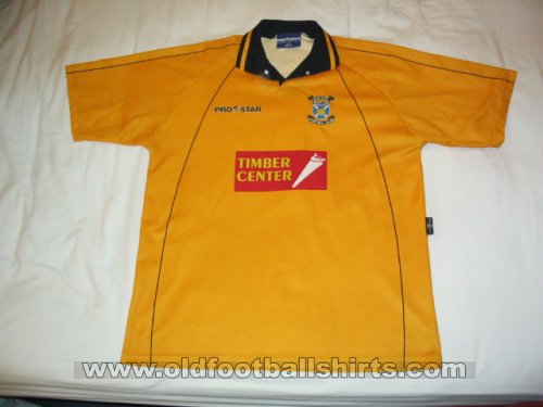 East Fife Home football shirt 2001 - 2002