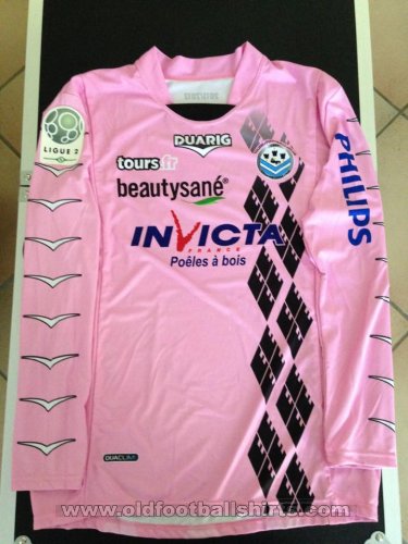 Tours FC Goalkeeper football shirt 2011 - 2012