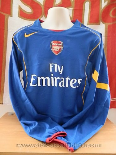 Arsenal Третья футболка 2005 - 2006